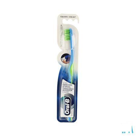 Oral-B Manual Tandenborstel Gum & Enamel 1