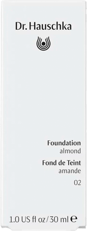 Dr.Hauschka Foundation 02 almond 30 ml   -  Wala Nederland